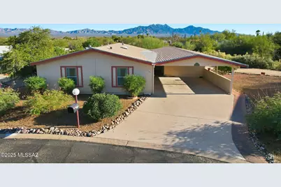 155 W Pinon Drive, Green Valley, AZ 85614 - Photo 1