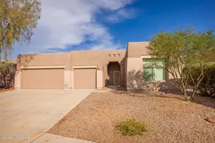 8418 N Sunny Rock Ridge Dr, Tucson, AZ 85743 - Photo 1