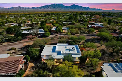 656 S Paseo De Amigos, Green Valley, AZ 85614 - Photo 1