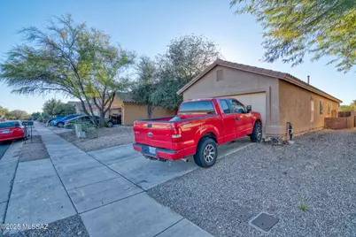18412 S Copper Basin Drive, Green Valley, AZ 85614 - Photo 1