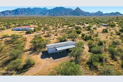 225 W Hawk Wy, Amado, AZ 85645 - Photo 1