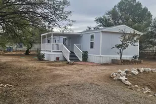 521 N Mountain View Rd, Benson, AZ 85602 - Photo 1