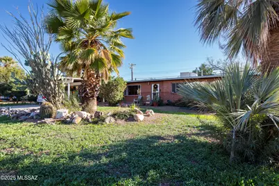 4902 E Copper Street, Tucson, AZ 85712 - Photo 1
