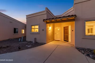 1754 W Camino Estelar, Green Valley, AZ 85622 - Photo 1