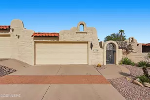 950 W Calle Del Regalo, Green Valley, AZ 85614 - Photo 1