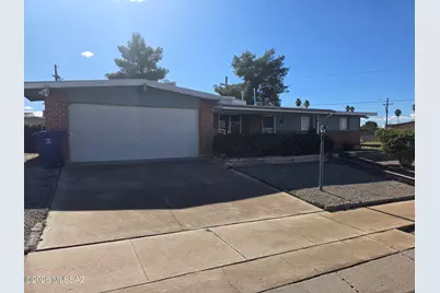 8832 E Shiloh Place, Tucson, AZ 85710 - Photo 1