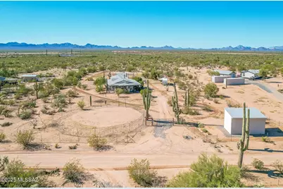 12550 W Mile Wide Road, Tucson, AZ 85743 - Photo 1