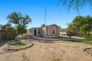 2211 W Wetmore Rd, Tucson, AZ 85705 - Photo 1