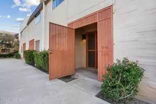 1337 E Fort Lowell Rd, Tucson, AZ 85719 - Photo 1