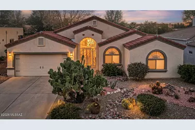 668 W Greenview Place, Green Valley, AZ 85614 - Photo 1