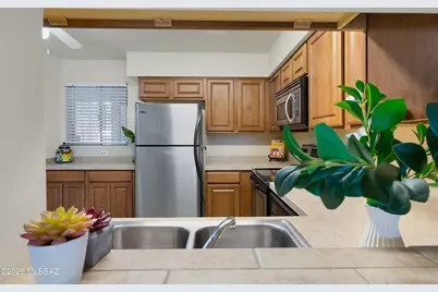 1810 E Blacklidge Drive #108, Tucson, AZ 85719 - Photo 1