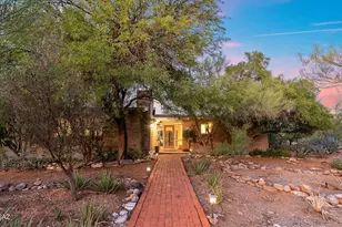 2215 E Camino el Ganado, Tucson, AZ 85718 - Photo 1
