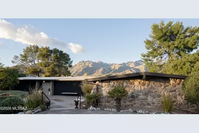 8125 E Moonstone Drive, Tucson, AZ 85750 - Photo 1