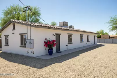 501 W Pennsylvania Drive, Tucson, AZ 85714 - Photo 1