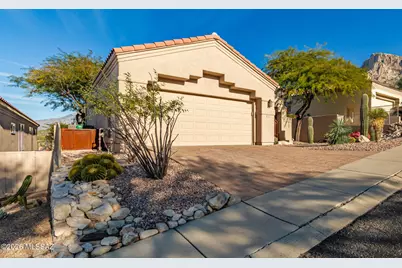 10006 N Bighorn Butte Drive, Tucson, AZ 85737 - Photo 1