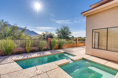 551 W Summer Rain Drive, Tucson, AZ 85737 - Photo 1