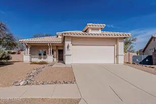 2525 N Camino Reloj, Green Valley, AZ 85614 - Photo 1