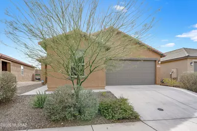 8770 E Stone Meadow Circle, Tucson, AZ 85730 - Photo 1