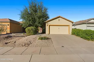 907 E Catkins Pl, Sahuarita, AZ 85629 - Photo 1