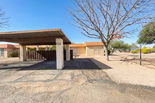 7802 E Kenyon Dr, Tucson, AZ 85710 - Photo 1