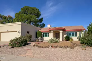 1061 N Paseo Iris, Green Valley, AZ 85614 - Photo 1