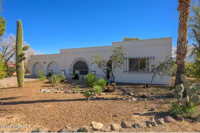 665 S Fremont Circle, Green Valley, AZ 85614 - Photo 1