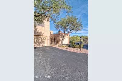6490 N Val Dosta Drive, Tucson, AZ 85718 - Photo 1