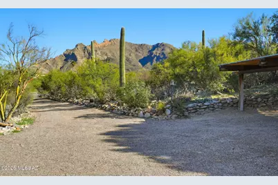 610 E Cambridge Drive, Tucson, AZ 85704 - Photo 1