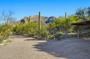 610 E Cambridge Dr, Tucson, AZ 85704 - Photo 1