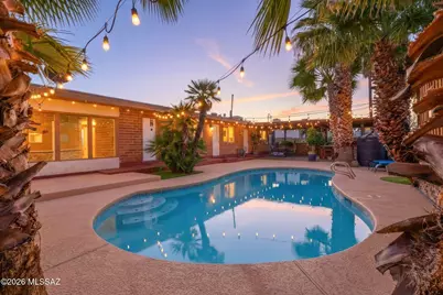 7433 E Kenyon Drive, Tucson, AZ 85710 - Photo 1