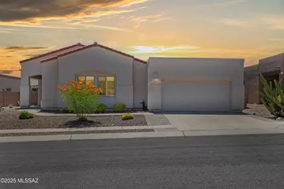 11871 N Potosi Point Drive, Tucson, AZ 85737 - Photo 1