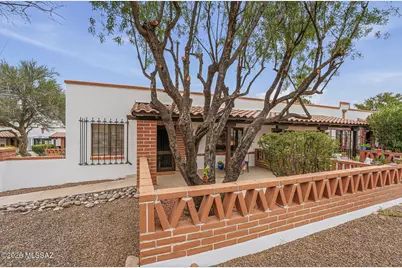 221 S Paseo Tierra #A, Green Valley, AZ 85614 - Photo 1