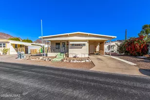 5852 W Rocking Cir St, Tucson, AZ 85713 - Photo 1