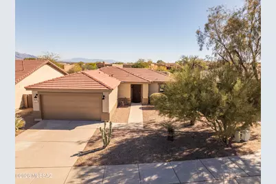 8194 N Iron Ridge Drive, Tucson, AZ 85743 - Photo 1