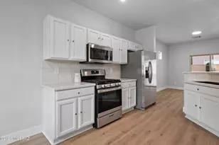 127 W Camino Rio Chiquito, Sahuarita, AZ 85629 - Photo 1