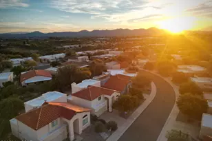 578 E Wagon Bluff Dr, Tucson, AZ 85704 - Photo 1