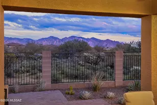 12228 N Golden Mirror Dr, Marana, AZ 85658 - Photo 1