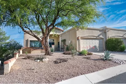 1201 E Camino Diestro, Oro Valley, AZ 85704 - Photo 1