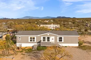 8555 S Alice Vail Ln, Tucson, AZ 85736 - Photo 1