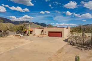 10972 E Oakwood Dr, Tucson, AZ 85749 - Photo 1