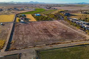 4284 E Becker Ln, Coolidge, AZ 85128 - Photo 1