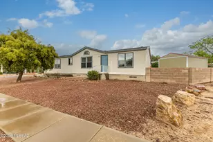 2854 E Cottonwood Club Ln, Tucson, AZ 85706 - Photo 1