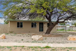 4702 S Apple Tree Ave, Tucson, AZ 85730 - Photo 1