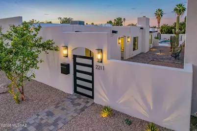 2211 E Mabel Street, Tucson, AZ 85719 - Photo 1