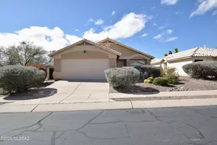10979 N Double Eagle Ct, Oro Valley, AZ 85737 - Photo 1
