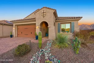 795 E Romsdalen Rd, Oro Valley, AZ 85755 - Photo 1