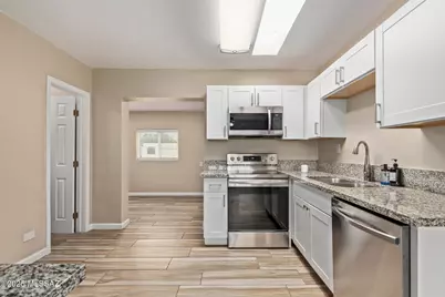 1239 N Beverly Avenue, Tucson, AZ 85712 - Photo 1