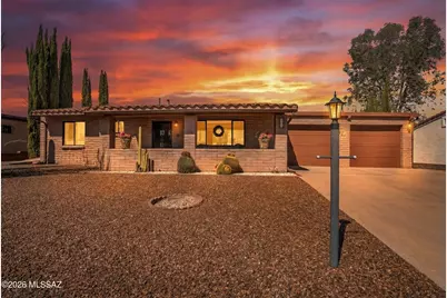 111 E La Espina, Green Valley, AZ 85614 - Photo 1