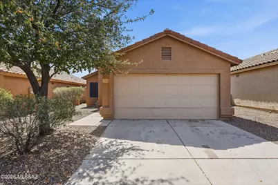 841 W Calle Barranca Seca, Green Valley, AZ 85614 - Photo 1
