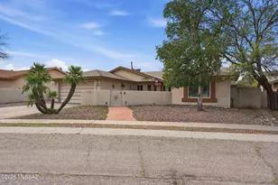 5900 S Hillerman Dr, Tucson, AZ 85746 - Photo 1